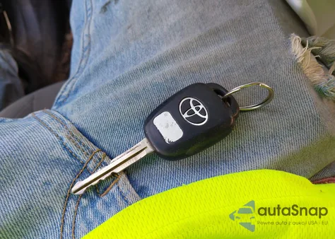 2017 Toyota Tacoma Sr5 V6 из США, поврежденный, VIN 5TFDZ5BN4HX025189